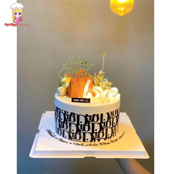 Bánh Kem mẫu dior đèn love
