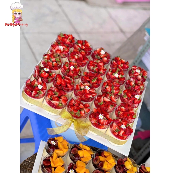 Set mousse trái dâu tây
