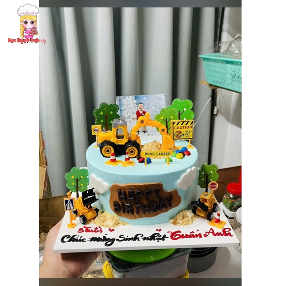 Bánh kem xe múc xe cẩu dành cho bé trai
