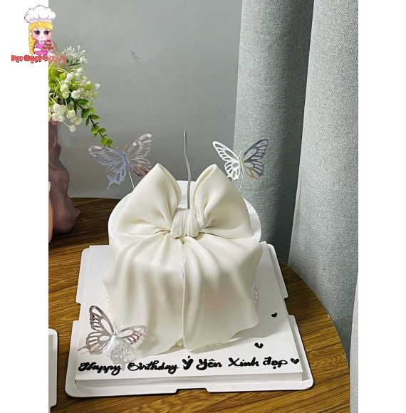 Bánh kem chiếc nơ xinh