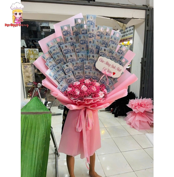 Bó hoa tiền khổng lồ 20k ở quận 3