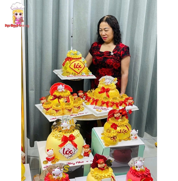 Bánh kem hủ vàng mừng khai trương quận 6