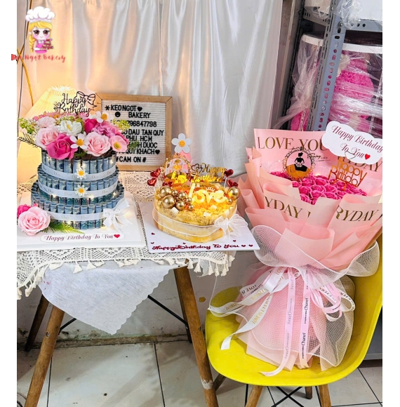 Combo bánh tiền đô và hoa