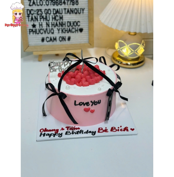 Mẫu bánh kem tone hồng trái tim dành cho nữ-bánh kem ngon tân phú