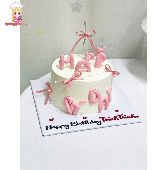 Bánh kem tone hồng dành cho nữ 