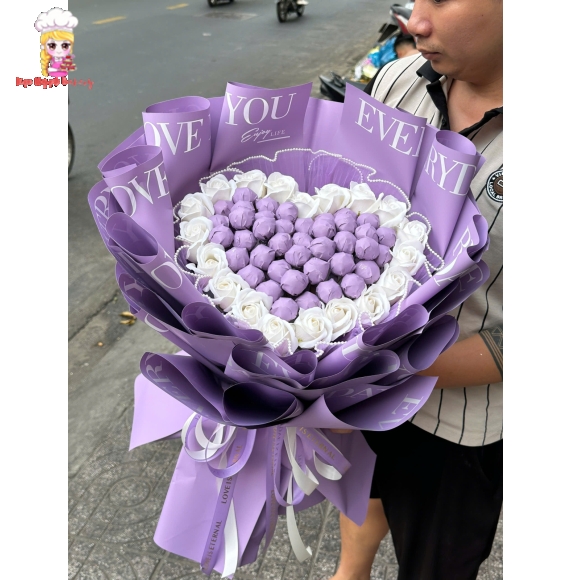 Mẫu bó hoa socola mừng valentine tone tím