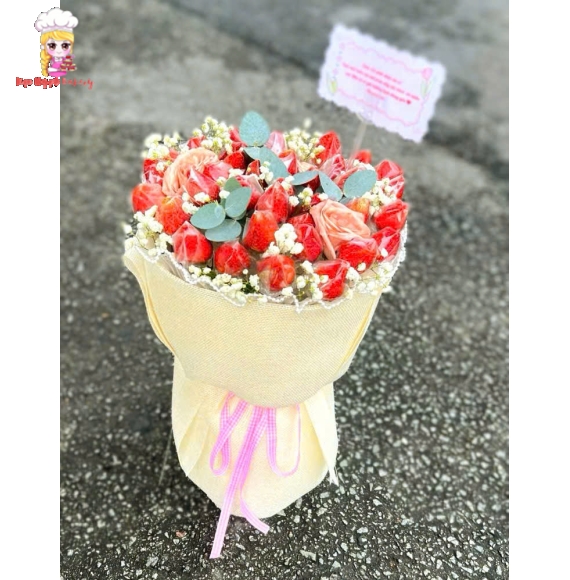 Bó hoa dâu tây tặng valentine tại quận 3