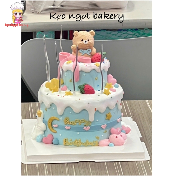 Bánh kem trang trí dễ thương tặng các bé gái 